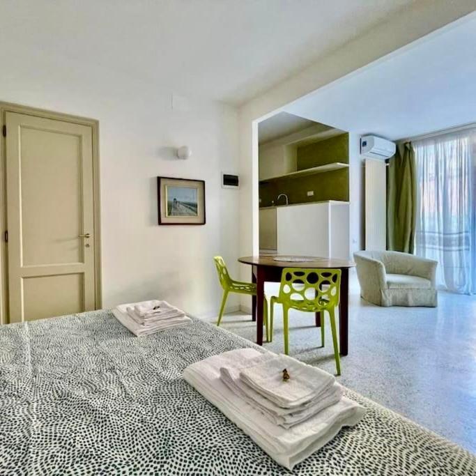 Modern Apartment Navigli Milano Ngoại thất bức ảnh